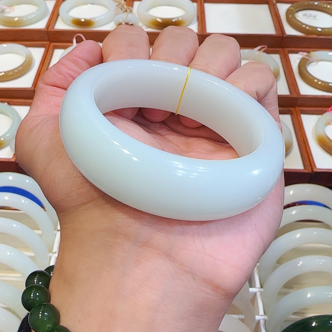 和田玉手镯未镶嵌新疆轮胎羊脂白玉55 56 57