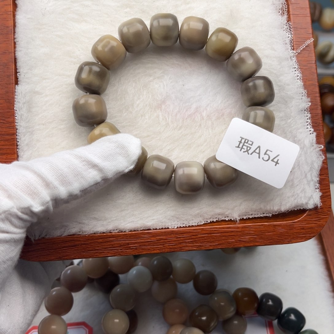 菩提根/象牙果手串阿*?12mm汉堡一串瑕A54