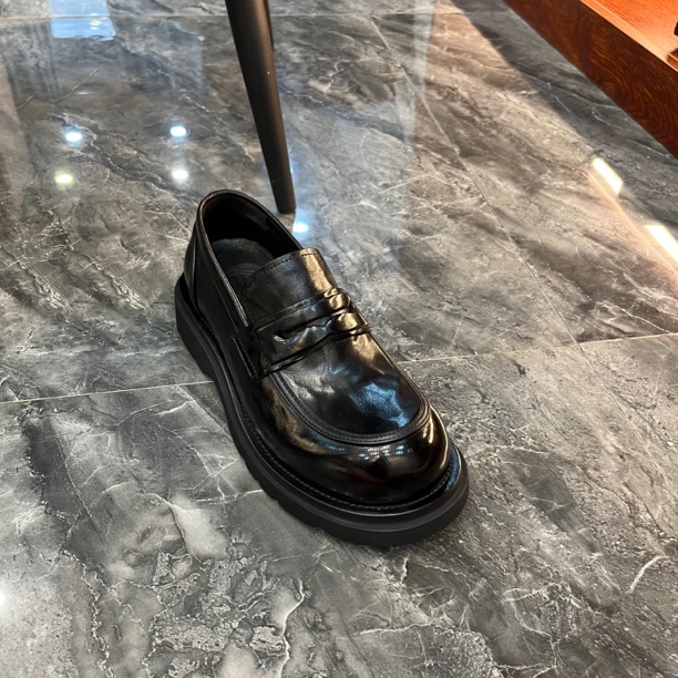 纯皮商务休闲男鞋小一码拍