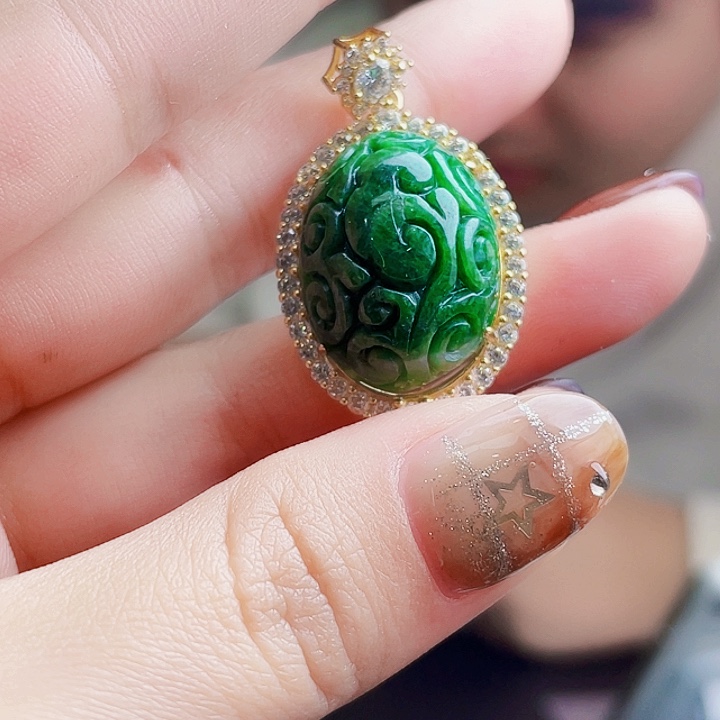 翡翠银S925镶嵌颈饰多样性