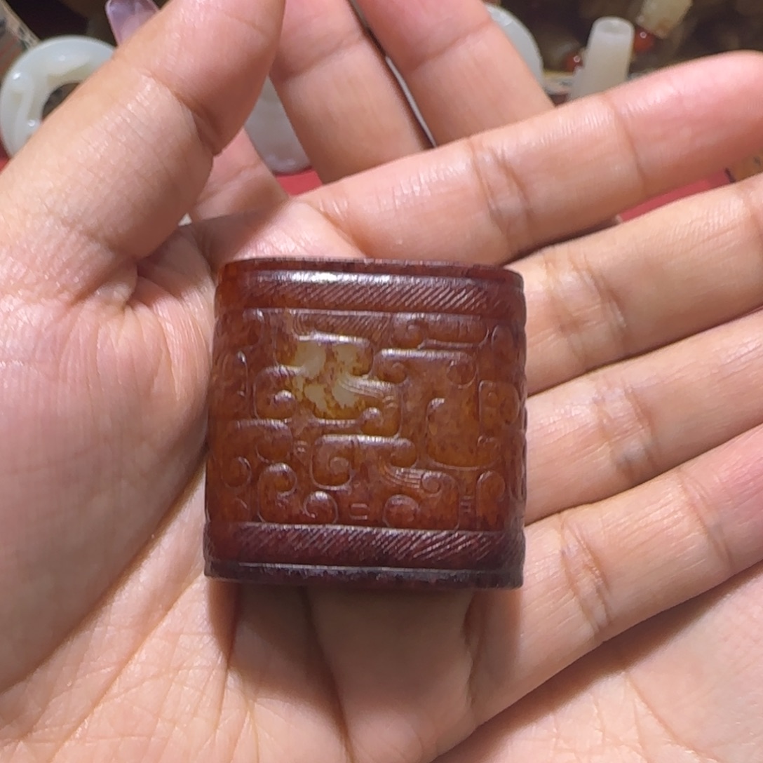用***8和田玉未镶嵌颈饰