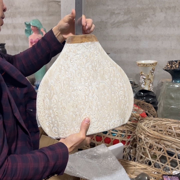 瓶高度32厘米口径4厘米微瑕捡漏