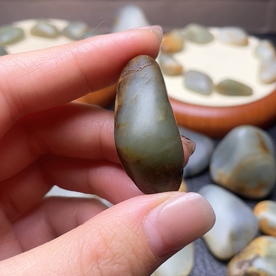 和田玉颈饰未镶嵌5