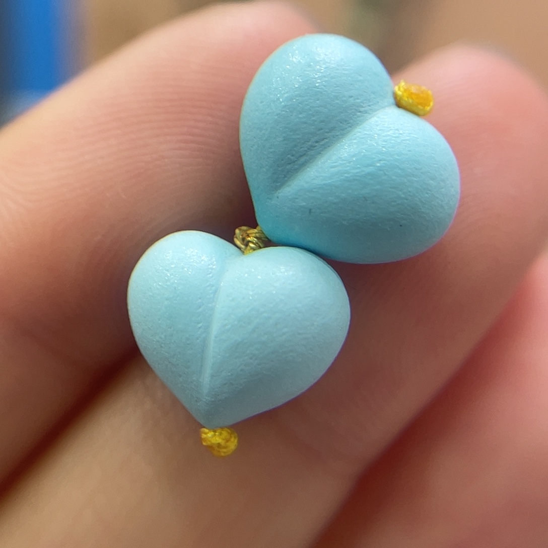 山***歌绿松石未镶嵌珠宝奇石