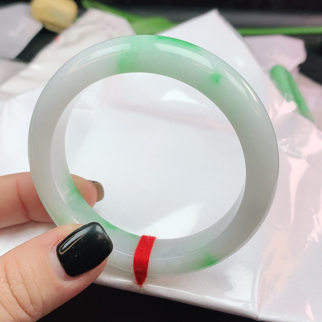 翡翠手镯未镶嵌正882444