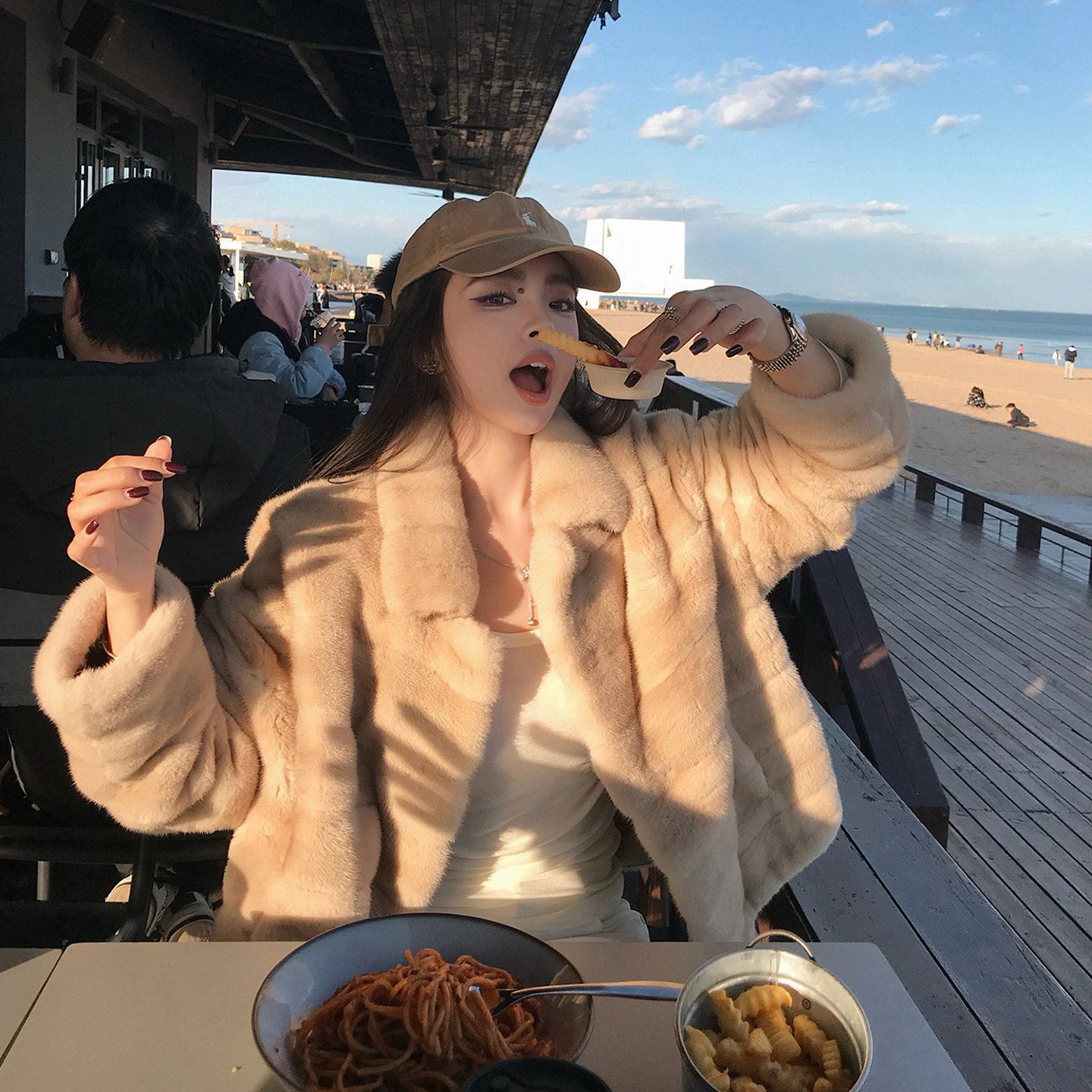 黑标“落日貂绒”芬兰进口皇冠小母貂水貂-女装毛呢外套