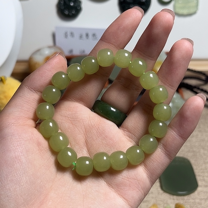 未镶嵌蛇纹石玉手链