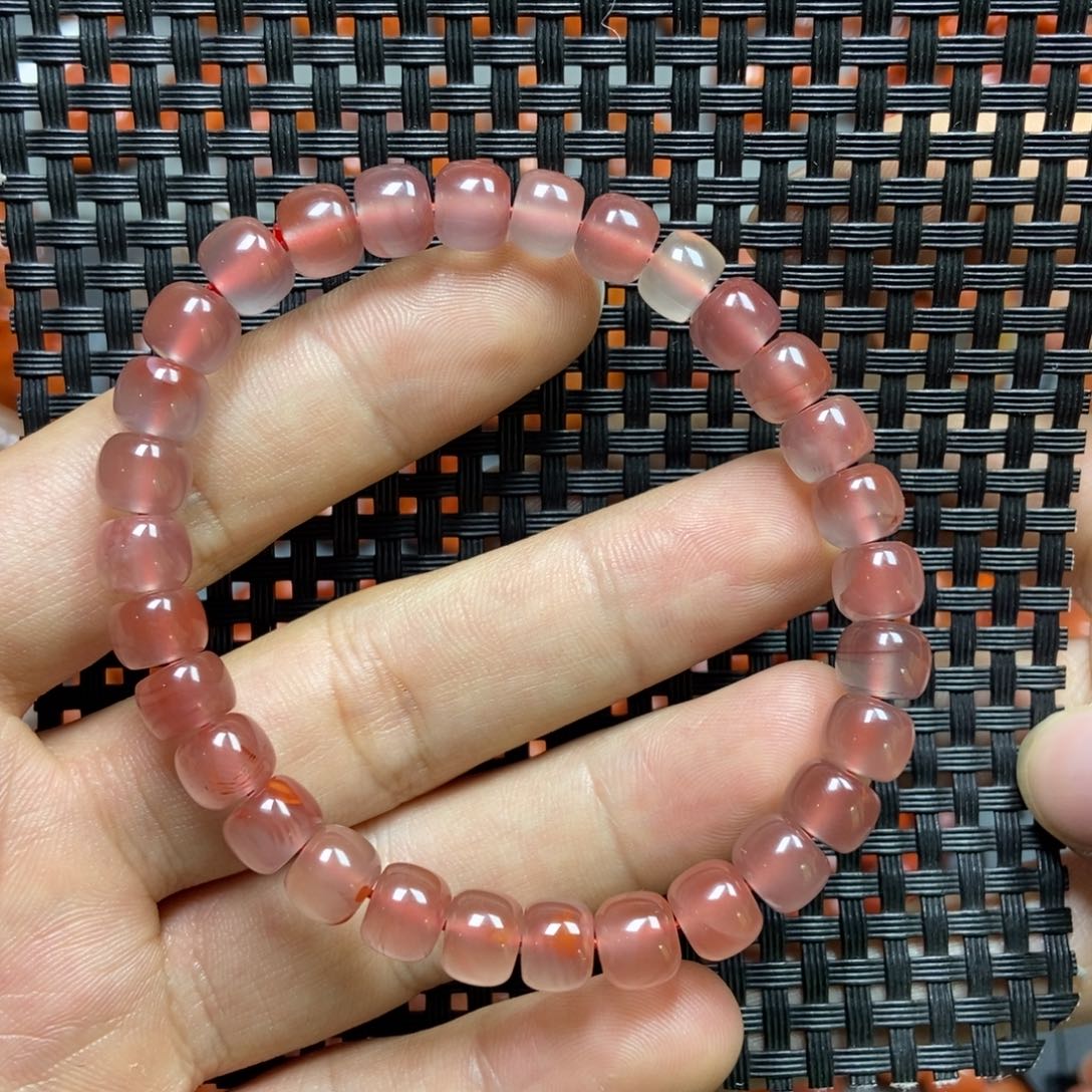 南红玛瑙手串未镶嵌7+’mm