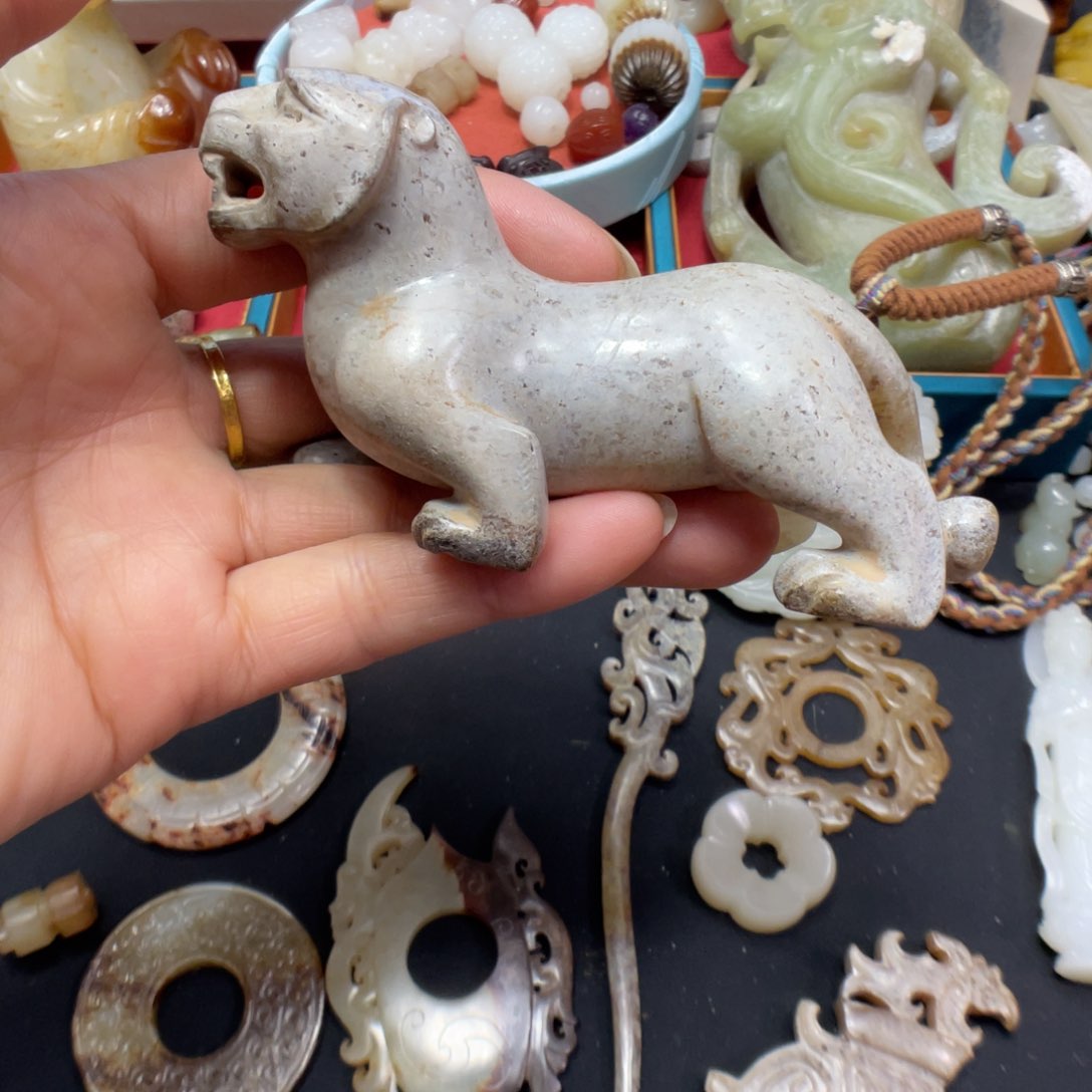 和田玉颈饰未镶嵌用****2