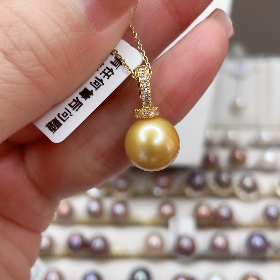 淡水珍珠吊坠(赠链)未镶嵌