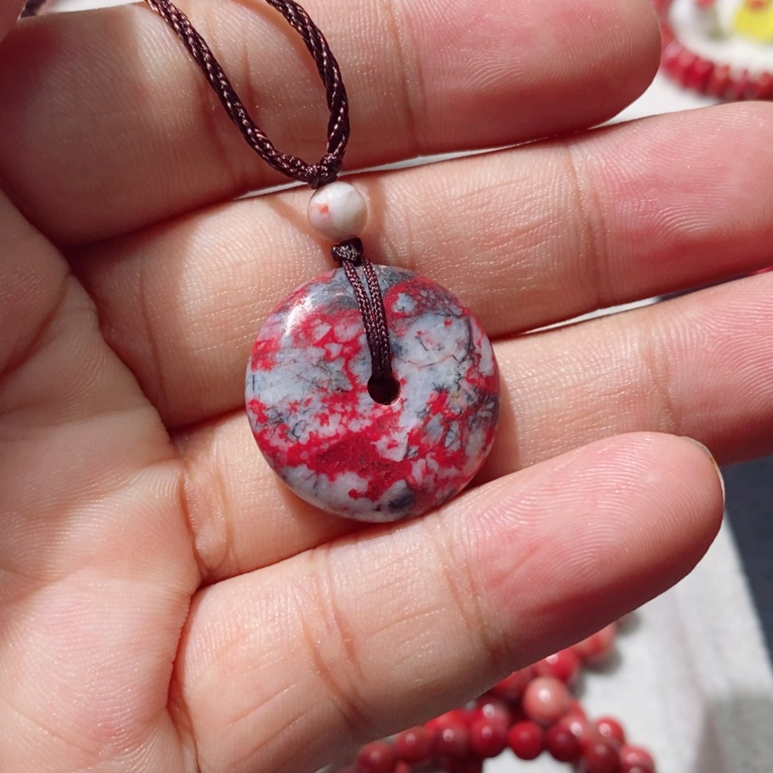 天然辰砂原石平安扣