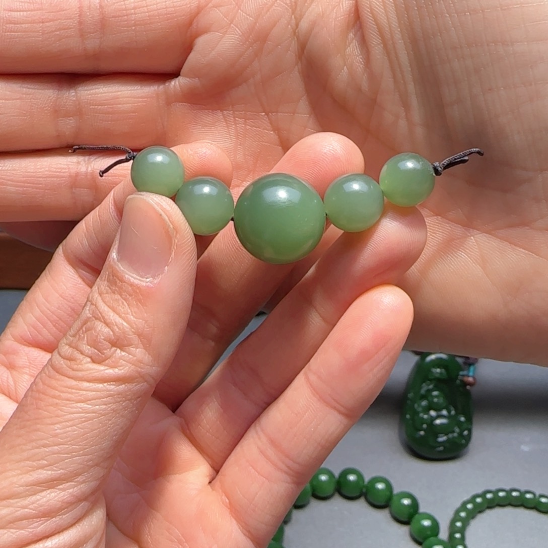 未镶嵌和田玉挂件