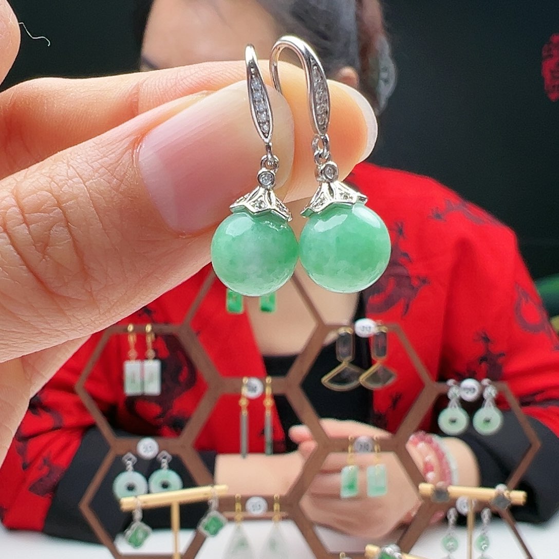 翡翠耳饰银S925镶嵌天然翡翠