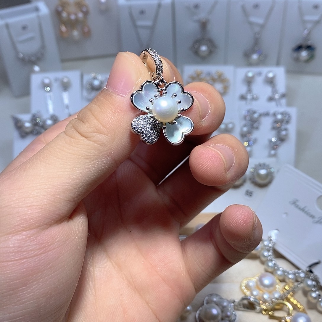 耳饰银S925镶嵌淡水珍珠