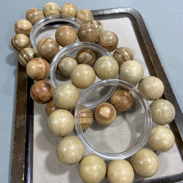 W741黑金香樟木2.0单圈圆珠手串