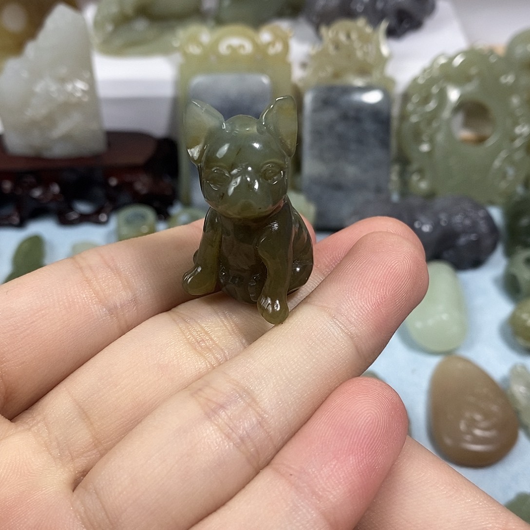 和田玉未镶嵌挂件