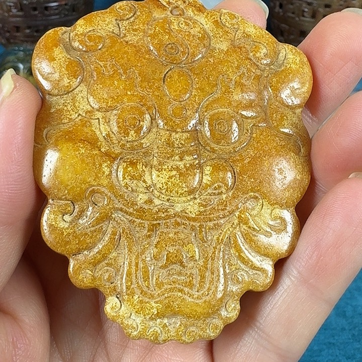 和田玉（糖玉）未镶嵌挂件