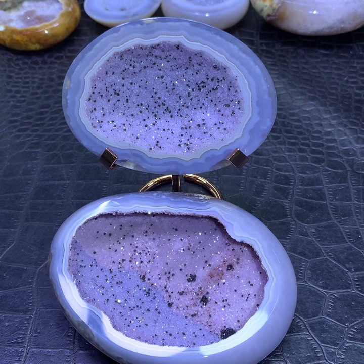 水晶稀有双色全抛盆未镶嵌