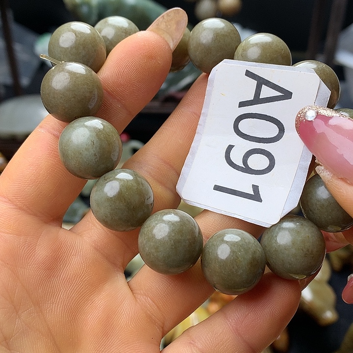 和田玉未镶嵌车挂