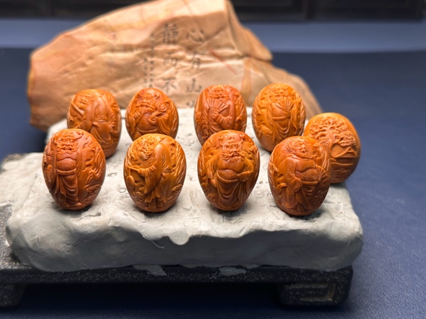 精品手工核雕 【风景钟馗】尺寸：2.2 老油核