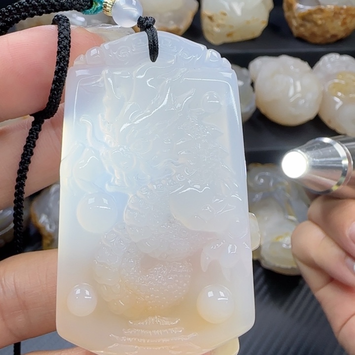 玛瑙/玉髓合金吊坠