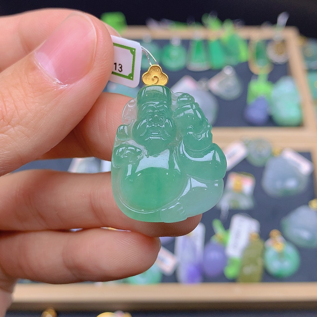 翡翠颈饰18K金镶嵌翡翠