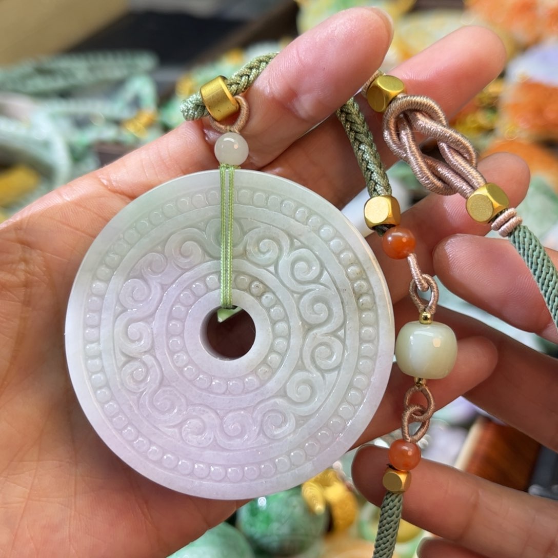 翡翠颈饰未镶嵌待编款