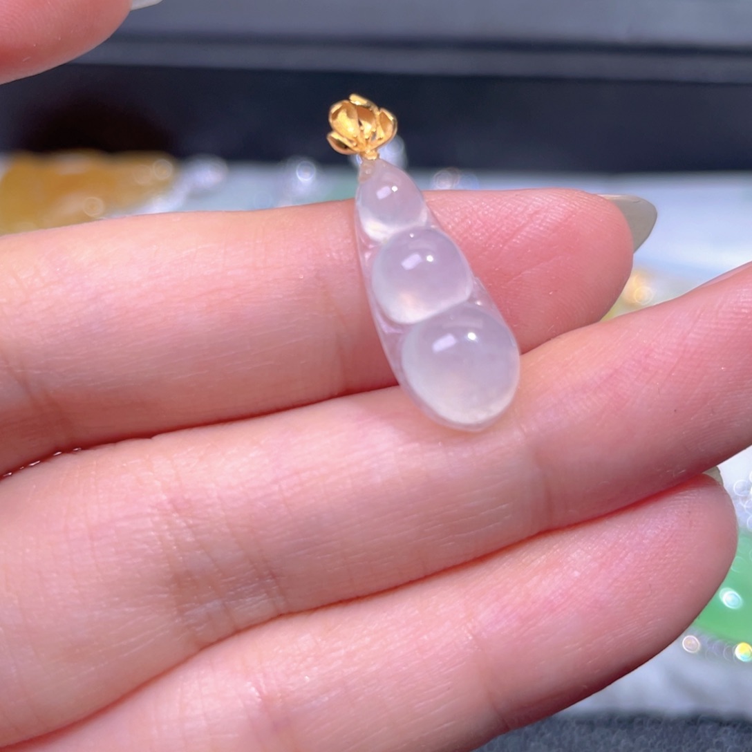 颈饰18K金镶嵌翡翠翡翠