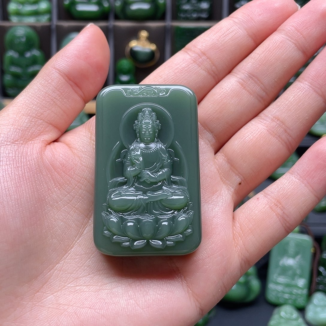 颈饰未镶嵌和田玉