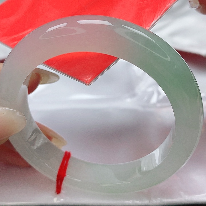 翡翠手镯未镶嵌缅甸天然A货翡翠