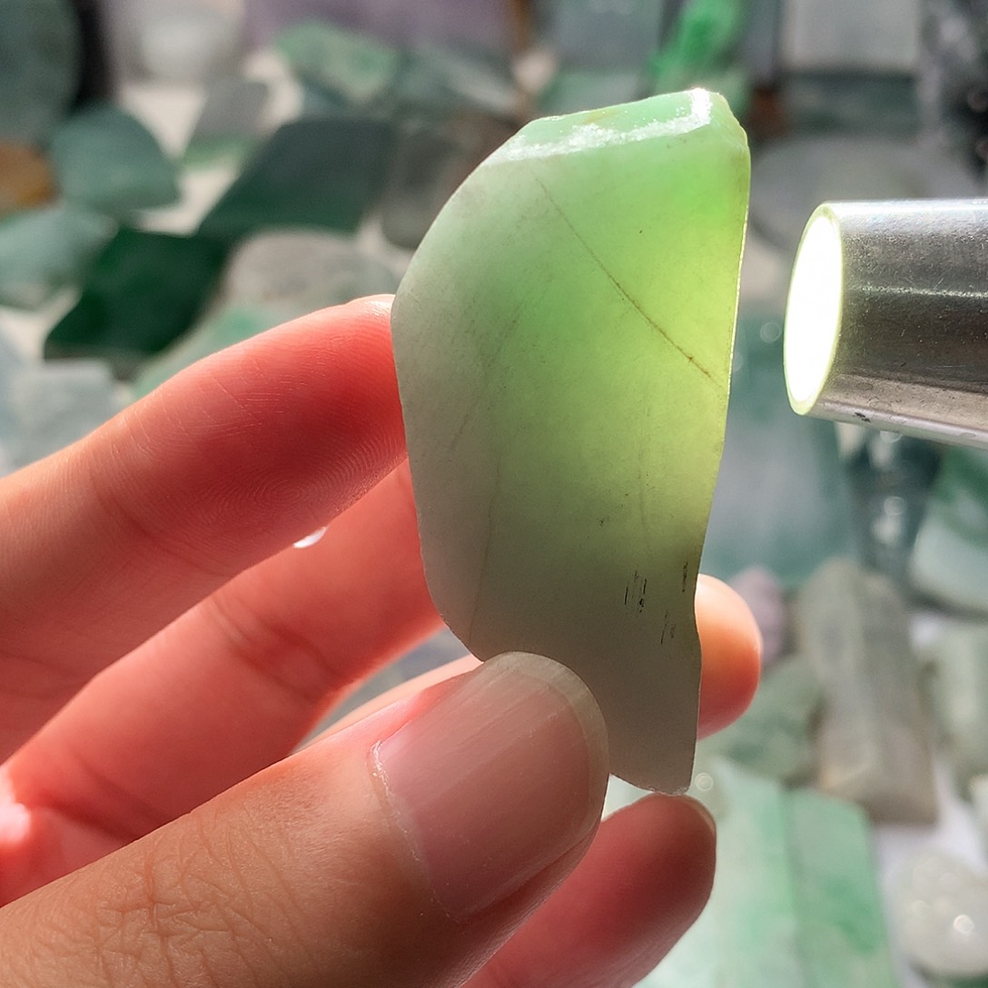 翡翠散珠翡翠原石片料