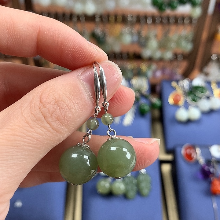 和田玉银S925镶嵌耳饰12左右晴水绿