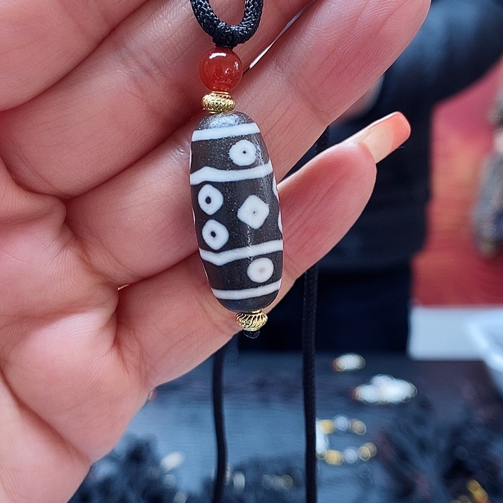 玛瑙/玉髓颈饰合金