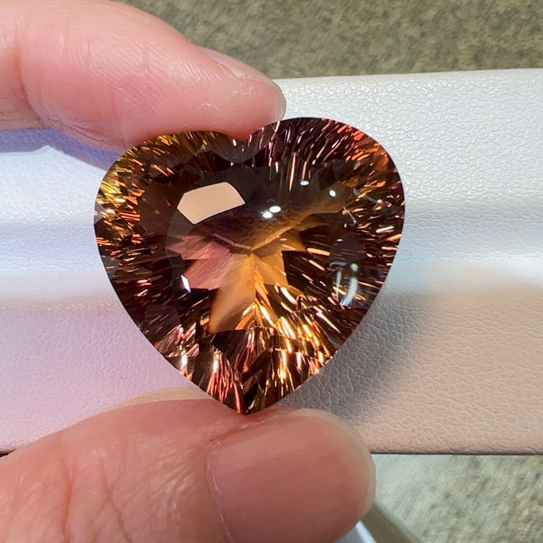 黄晶未镶嵌珠宝半成品49.3ct紫黄晶