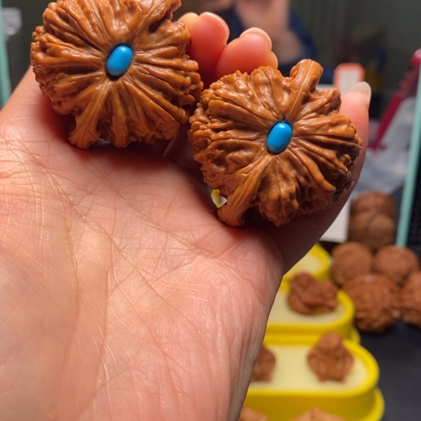 【闪购商品】桃核把件大*14号白狮子