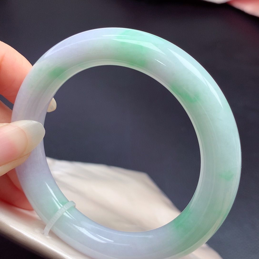 翡翠未镶嵌手镯（圆镯）55圈口