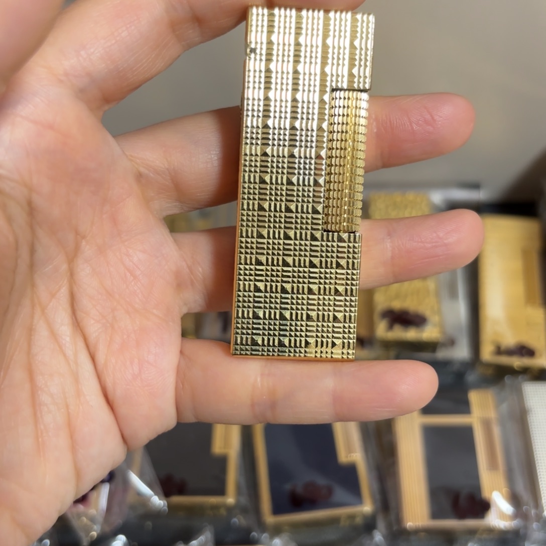 都登卡中古打火机