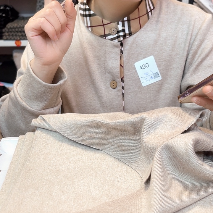 巴巴奶茶色醋酸羊绒一米