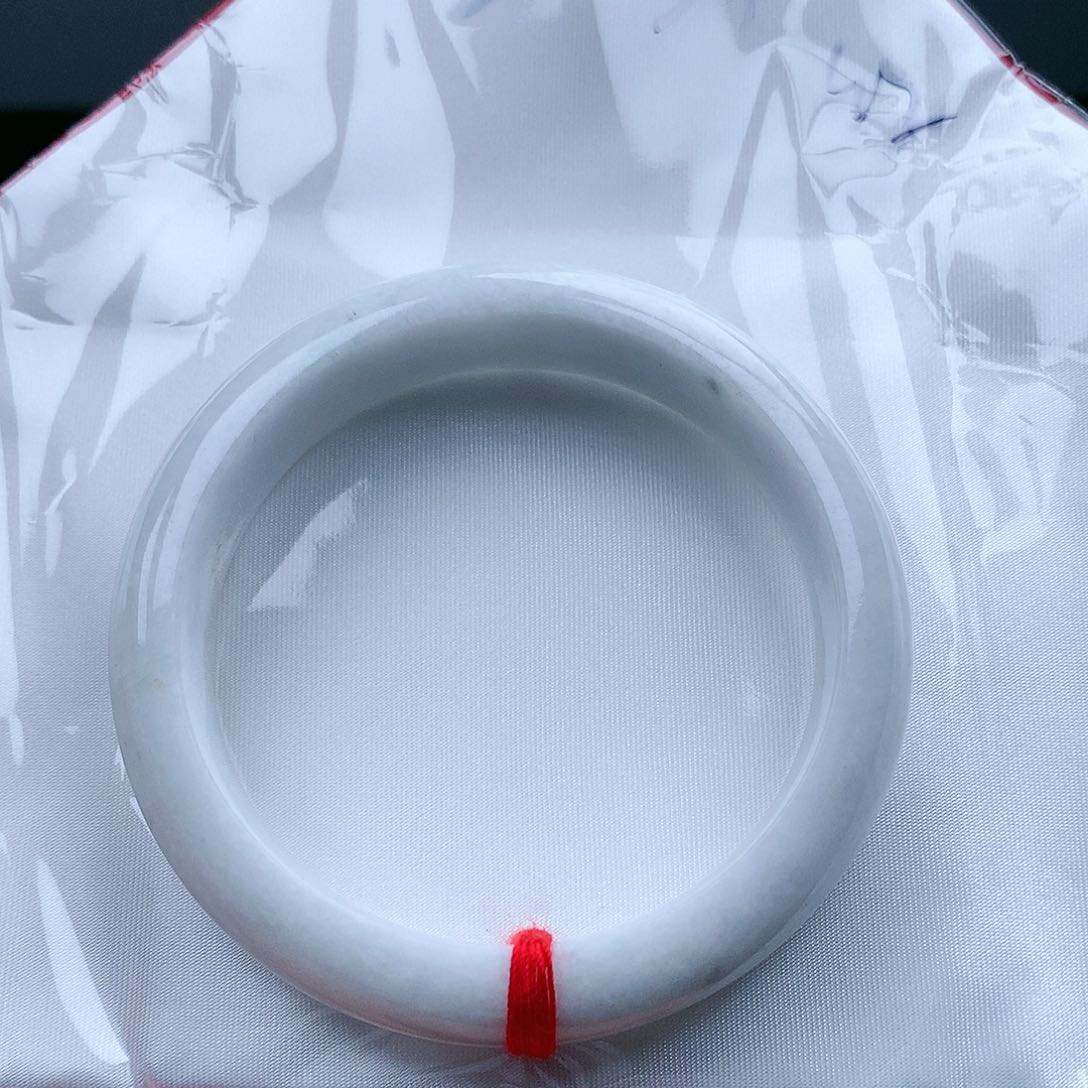 翡翠手镯未镶嵌天然缅甸翡翠手镯