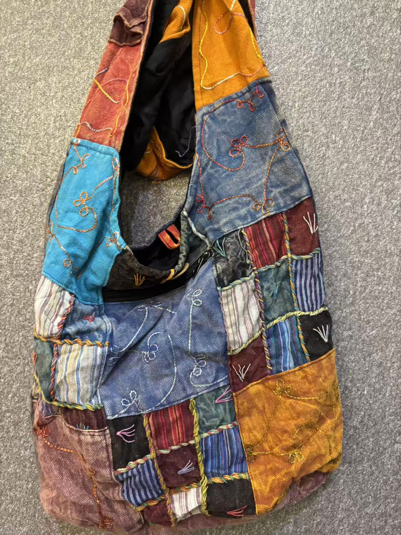 直播间专拍，默认微瑕，无运费险，No退No换一围巾～帽子