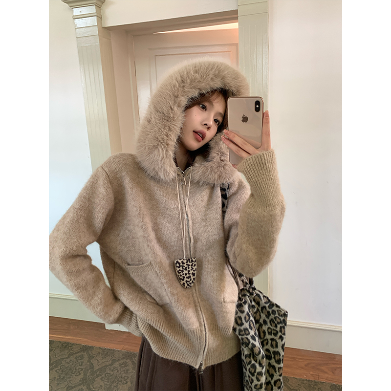 宋正恩【现货】毛领宽松连帽毛衣外套女秋冬慵懒韩系上衣ZE6816
