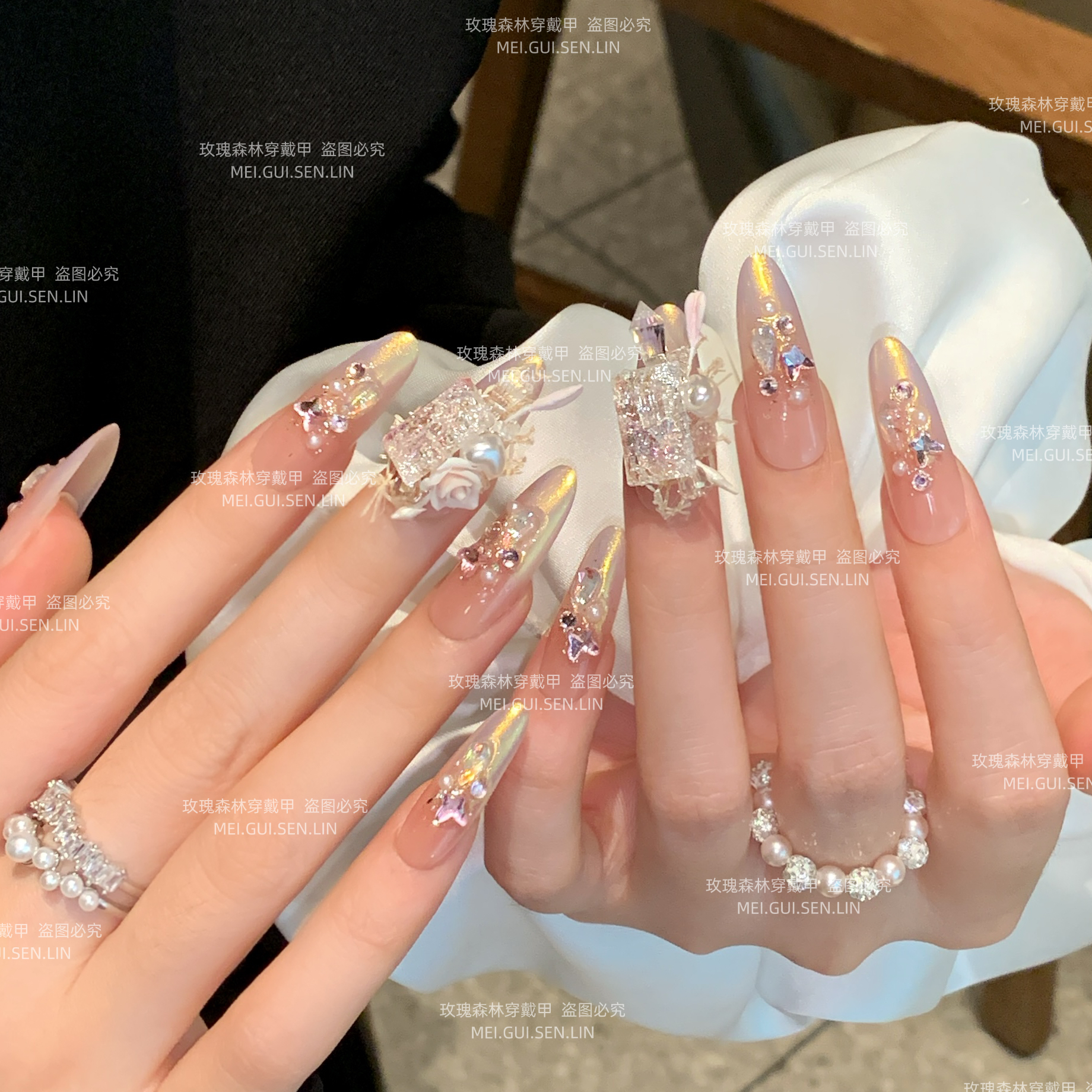 甜御蕾丝   玫瑰森林爆闪梦幻极光粉甜御风轻奢高级感手工穿戴甲