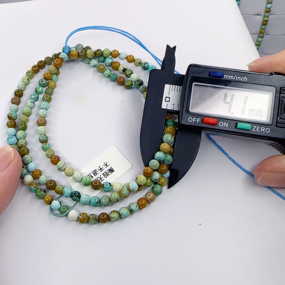 绿松石未镶嵌颈饰