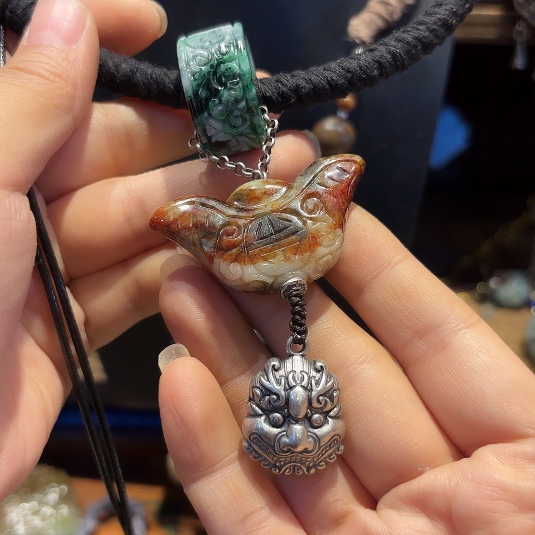 翡翠颈饰未镶嵌原创