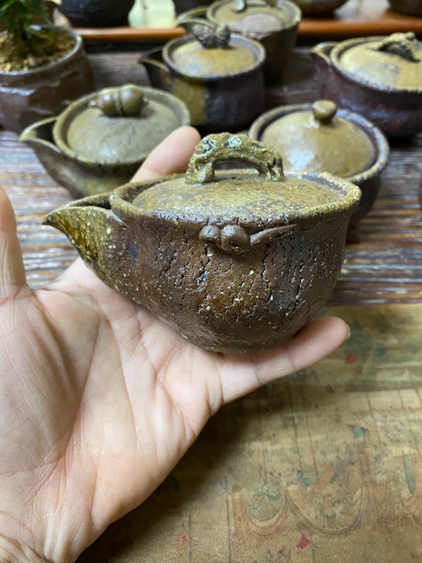 全手捏柴烧宝瓶，