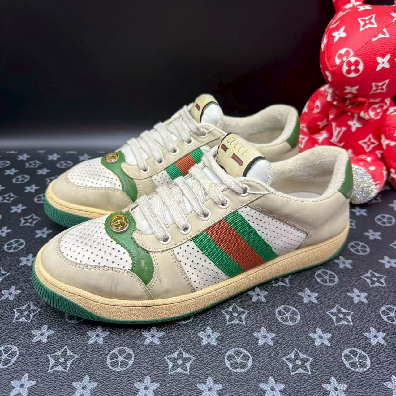 95新 GUCCI/古驰 男士时尚灰绿网孔脏脏鞋39欧码 zb49