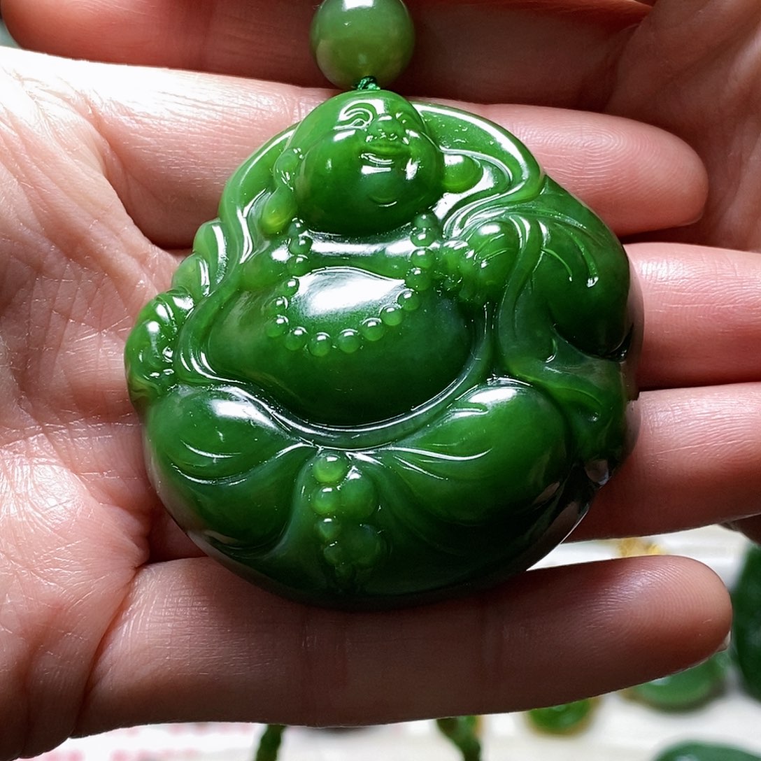 和田玉80克颈饰未镶嵌