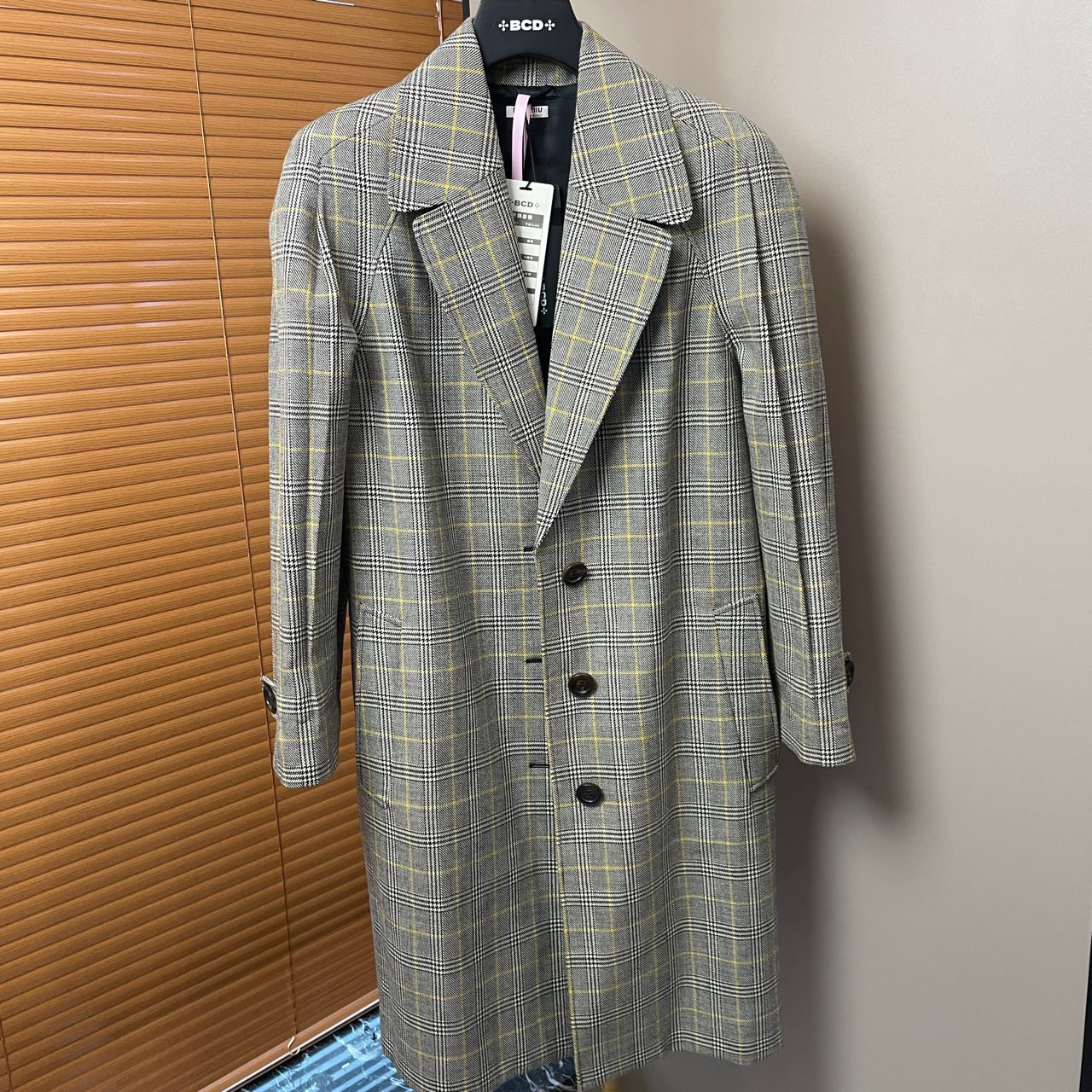 95新 MIU MIU/缪缪 背后logo格纹大衣 长款 /38码/95新/SI500557