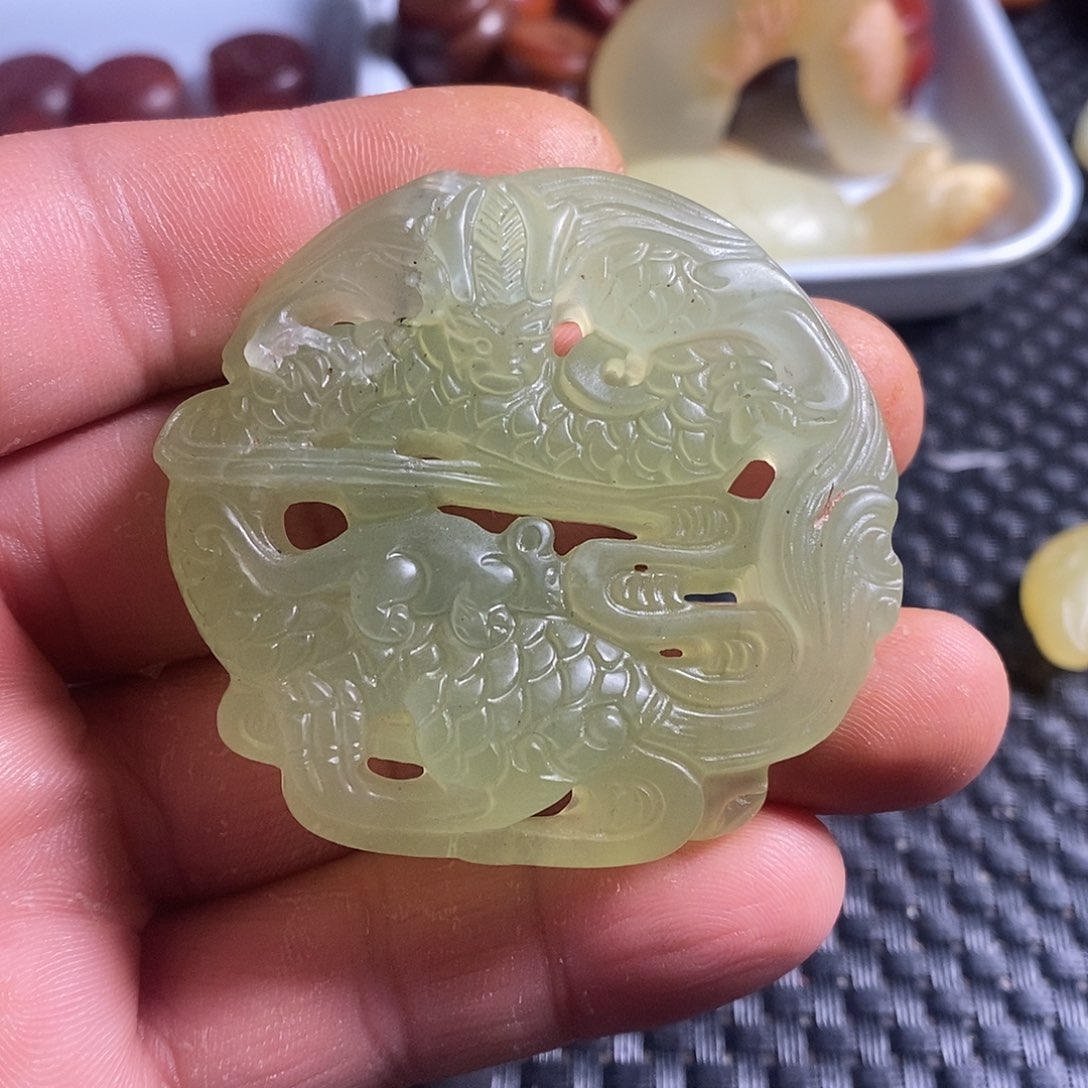 蛇纹石玉合金颈饰