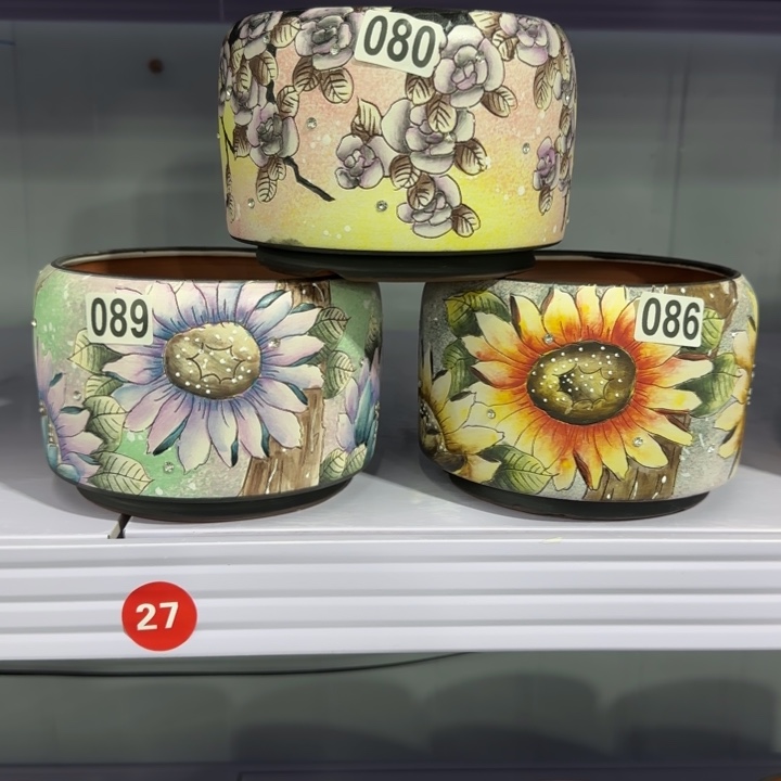 红陶内搭黑色西装马甲